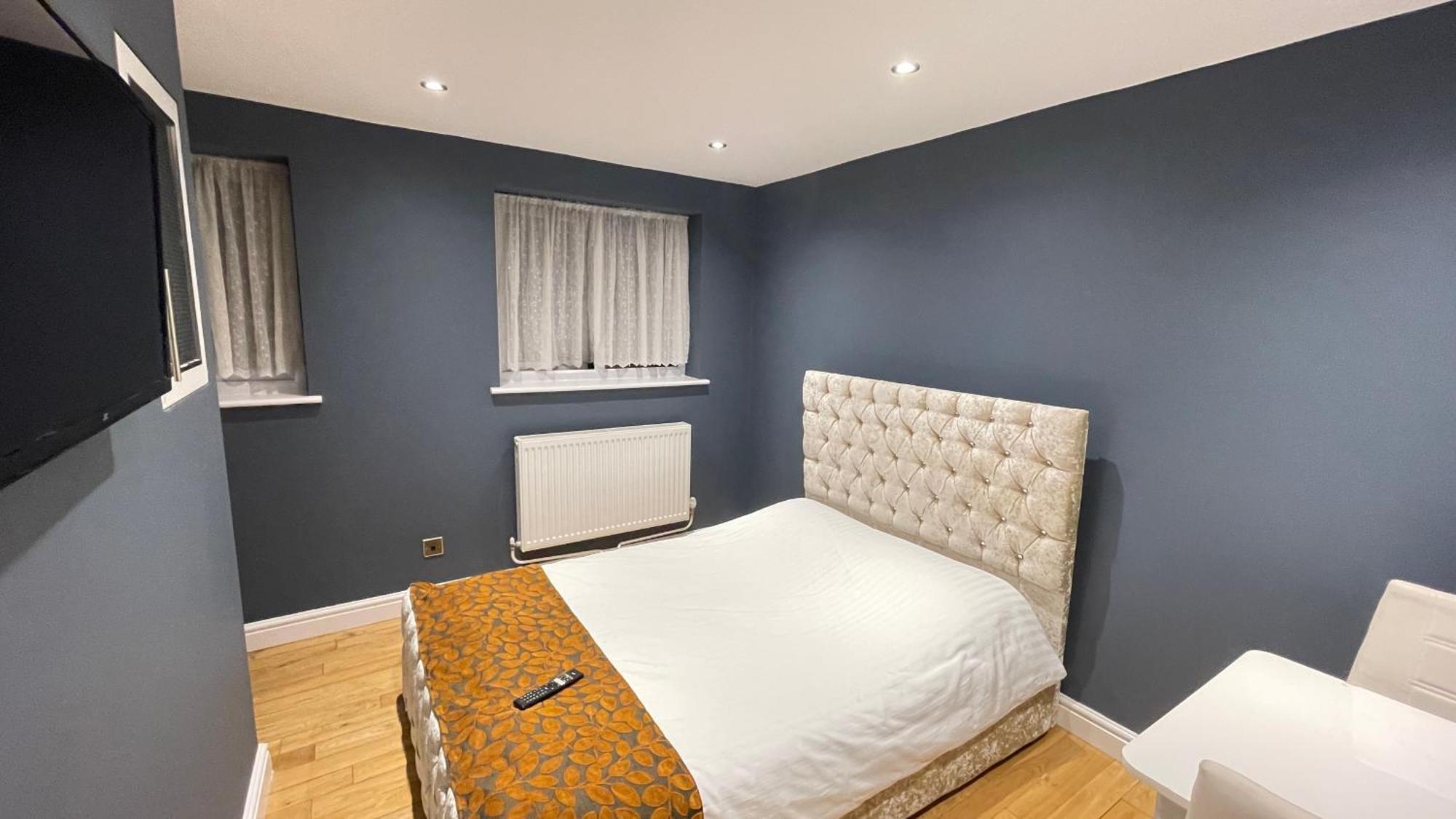 Apartment & Rooms In London Croydon Exterior photo